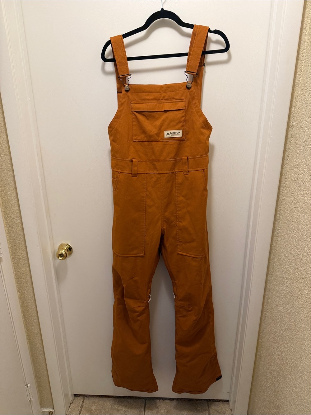 Burton Avalon Snow Bibs - women’s size M - tall - burnt orange
